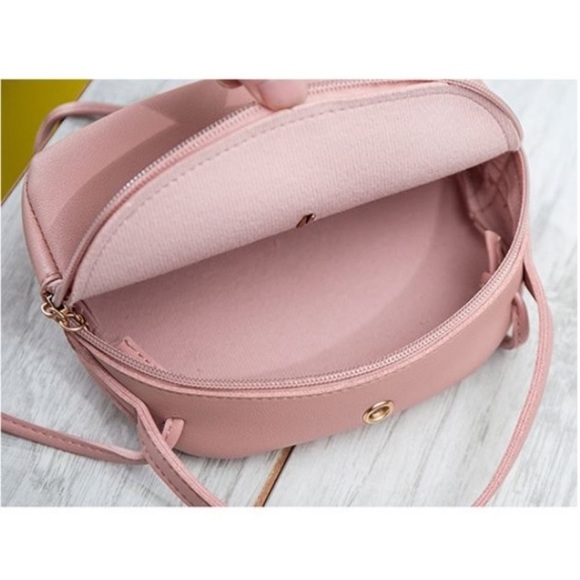 **FINAL PRICE** Honey bee charm small crossbody - Picture 4 of 8